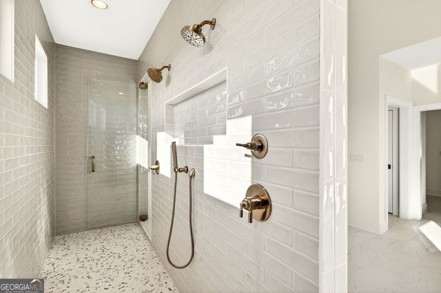 102 King Street, Roswell, GA 30075