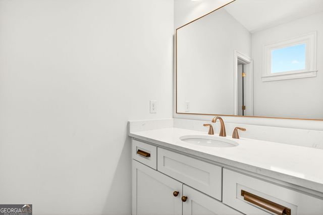 102 King Street, Roswell, GA 30075