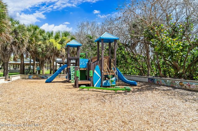 631 Desoto Lane, Indian Harbour Beach, FL 32937
