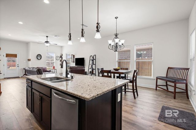 583 Crackwillow Avenue, Fairhope, AL 36532