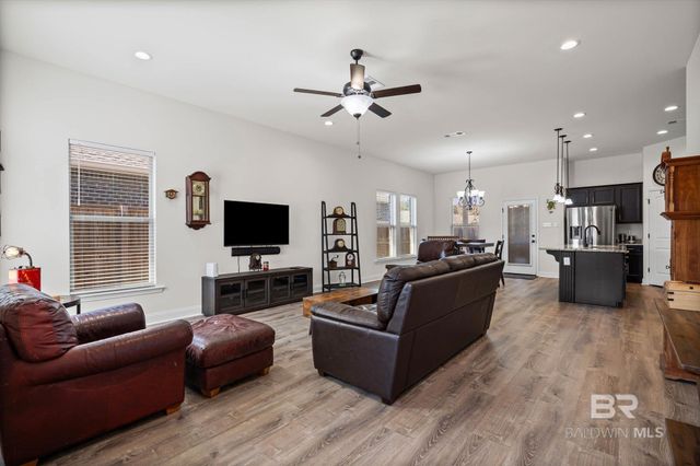 583 Crackwillow Avenue, Fairhope, AL 36532