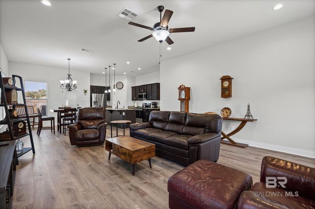 583 Crackwillow Avenue, Fairhope, AL 36532