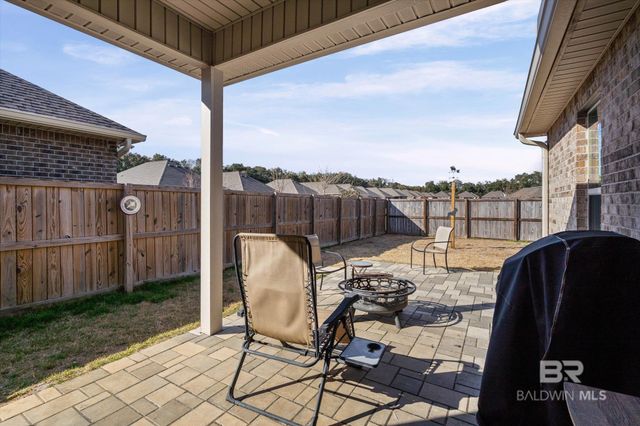 583 Crackwillow Avenue, Fairhope, AL 36532