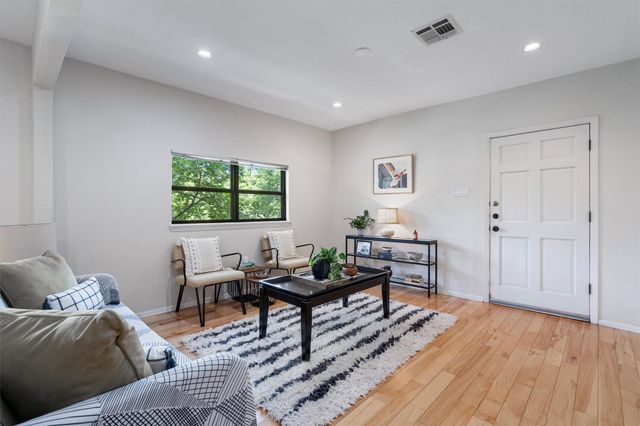 2116 Glendale PL, Austin, TX 78704