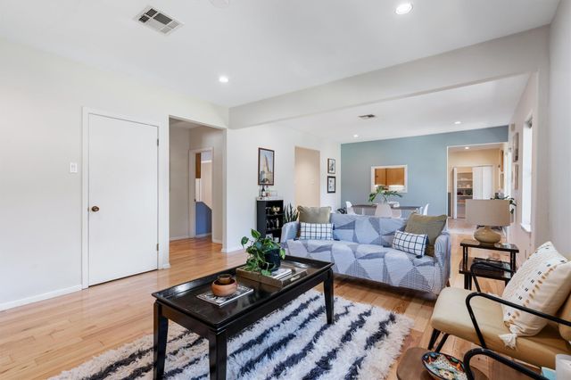 2116 Glendale PL, Austin, TX 78704