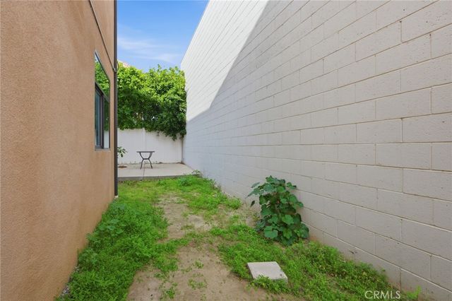 7608 Ani Way, North Hollywood, CA 91605