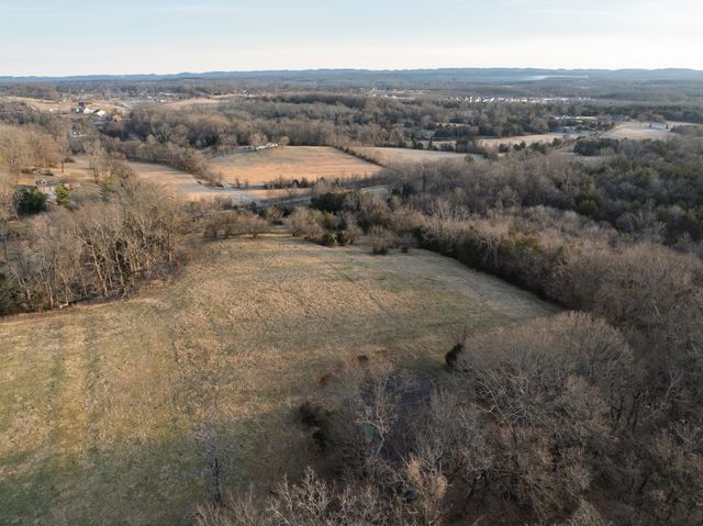 1462 Old Highway 99, Columbia, TN 38401