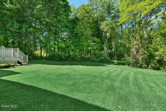 640 Grooms Road, Clifton Park, NY 12065