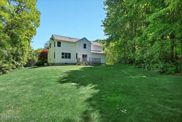 640 Grooms Road, Clifton Park, NY 12065