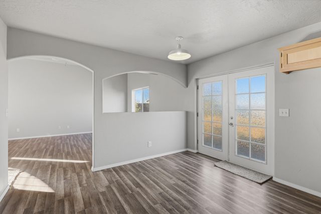 11 Alamosa Loop, Los Lunas, NM 87031