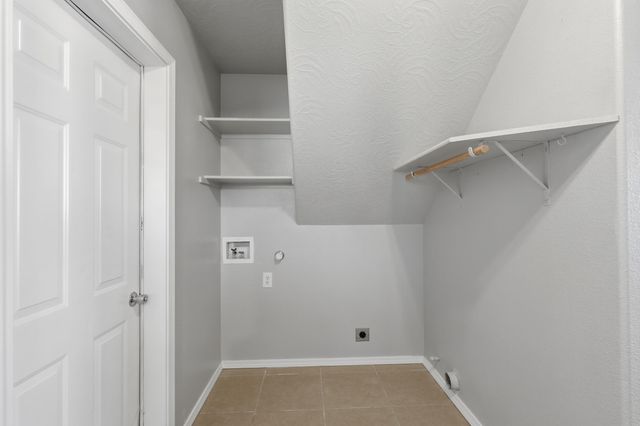 11 Alamosa Loop, Los Lunas, NM 87031