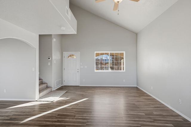 11 Alamosa Loop, Los Lunas, NM 87031