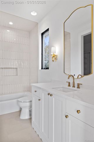 4554 Pinnacle Boulevard, Oakland Charter Township, MI 48306