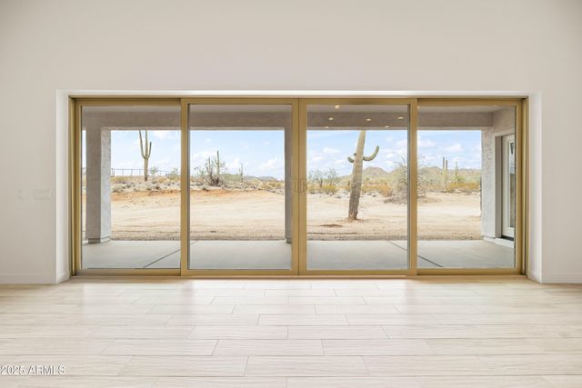 9248 W LIMESTONE MOUNTAIN Drive, Casa Grande, AZ 85194