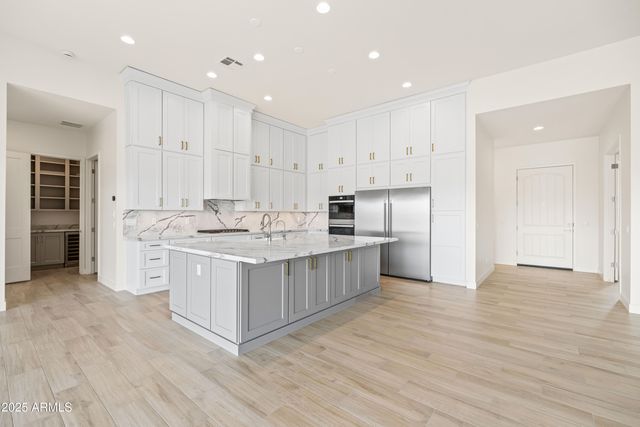 9248 W LIMESTONE MOUNTAIN Drive, Casa Grande, AZ 85194