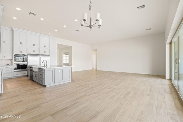 9248 W LIMESTONE MOUNTAIN Drive, Casa Grande, AZ 85194