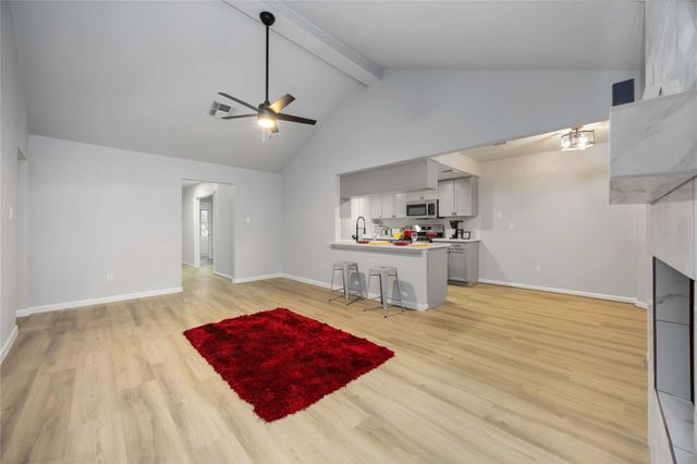 719 Crestwood Lane, Missouri City, TX 77489