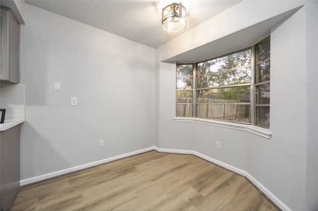 719 Crestwood Lane, Missouri City, TX 77489