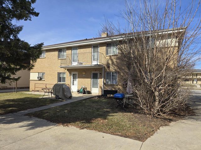 8239 W Oklahoma AVENUE, Milwaukee, WI 53219