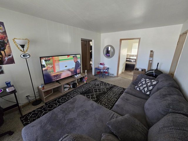 8239 W Oklahoma AVENUE, Milwaukee, WI 53219