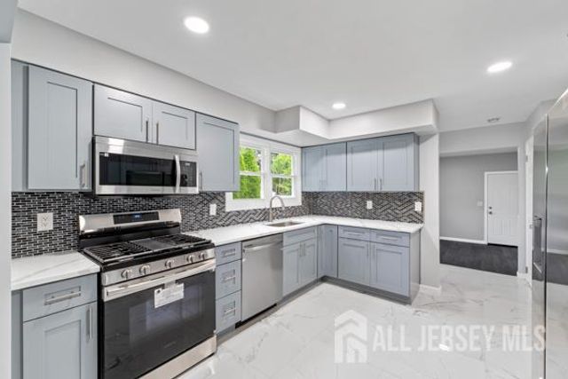 2164 Whitehorse Hamilton Square Road, Hamilton, NJ 08690