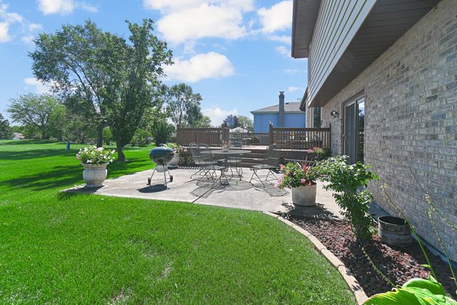 433 Wheatfield Road, Matteson, IL 60443