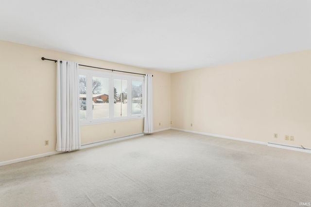 51550 Orange Road, South Bend, IN 46628