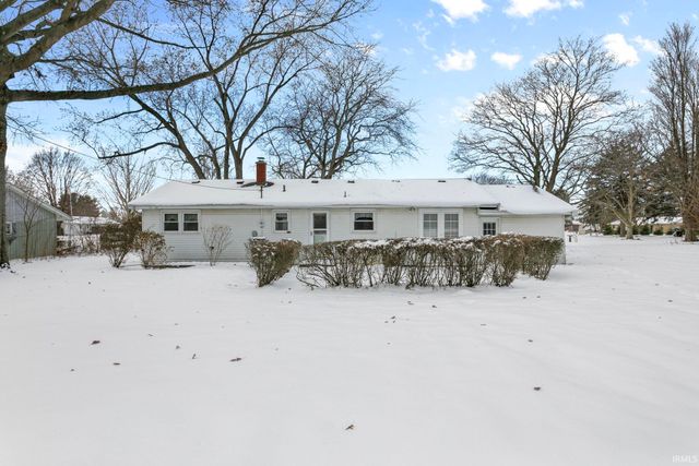 51550 Orange Road, South Bend, IN 46628