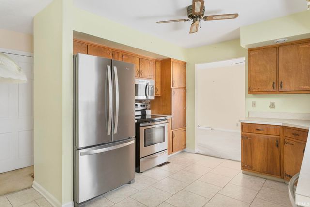 51550 Orange Road, South Bend, IN 46628