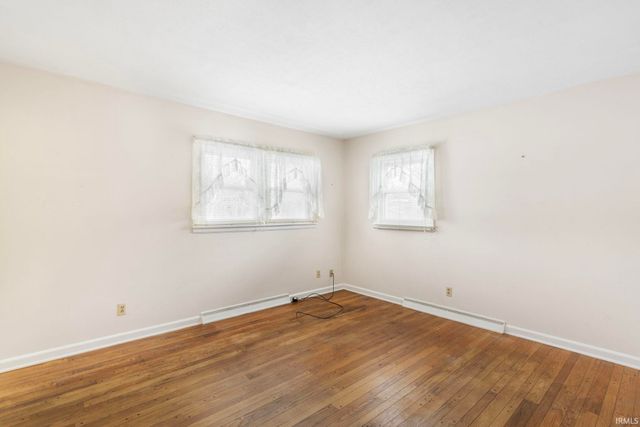 51550 Orange Road, South Bend, IN 46628