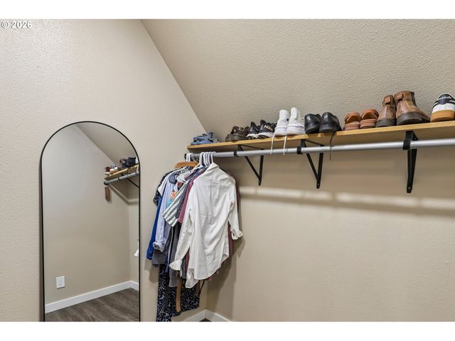 204 W WILSON St, Yacolt, WA 98675
