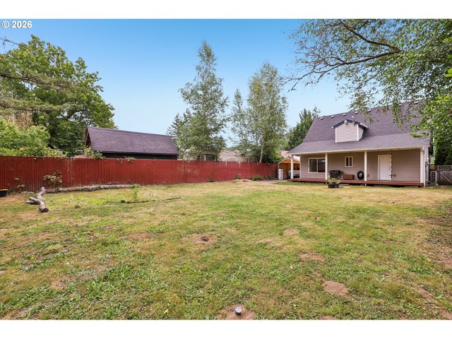 204 W WILSON St, Yacolt, WA 98675