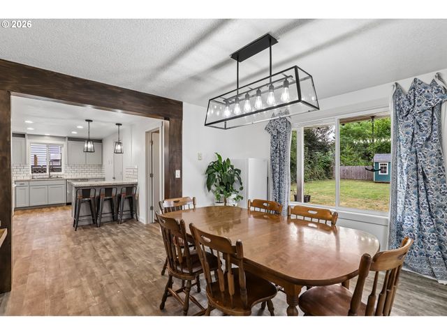 204 W WILSON St, Yacolt, WA 98675