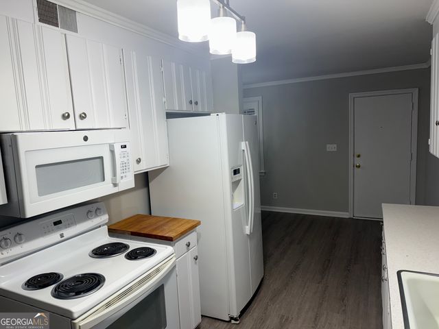 202 Park Hill Drive, Lagrange, GA 30241