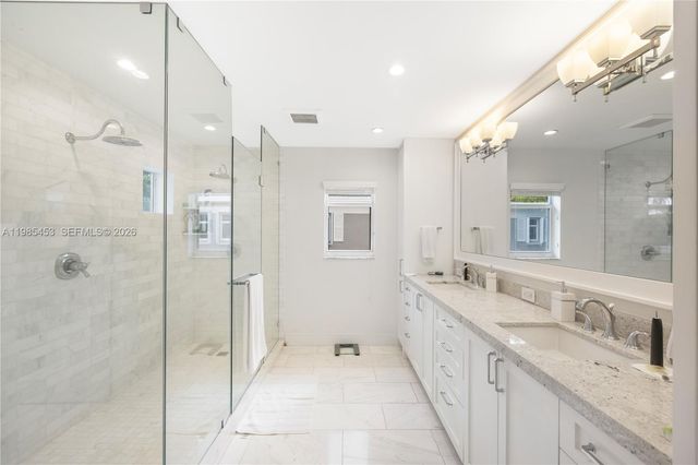 8600 SW 139th Ter, Palmetto Bay, FL 33158