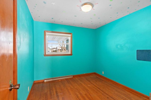 1619 ORCHARD DRIVE, Manitowoc, WI 54220