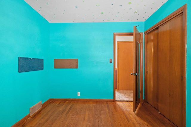 1619 ORCHARD DRIVE, Manitowoc, WI 54220