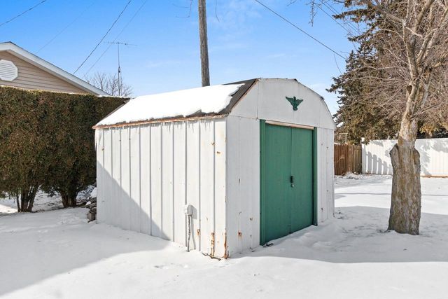 1619 ORCHARD DRIVE, Manitowoc, WI 54220