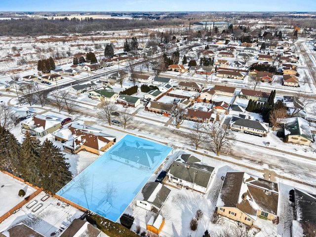 1619 ORCHARD DRIVE, Manitowoc, WI 54220