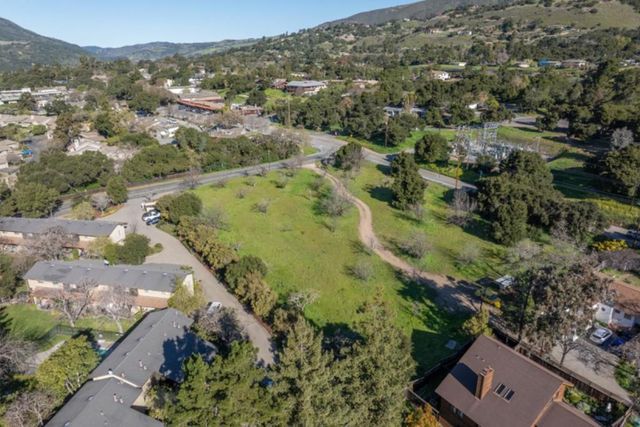 29 East Carmel Valley Road, Carmel Valley, CA 93924