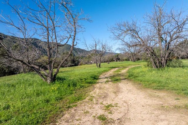 29 East Carmel Valley Road, Carmel Valley, CA 93924