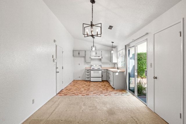 2016 Zeeland Ct, Modesto, CA 95356