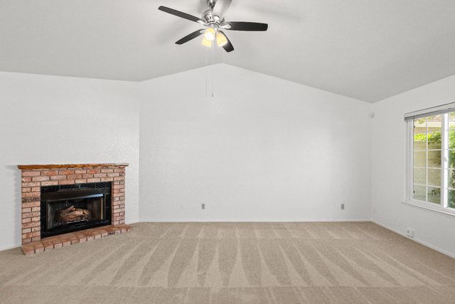 2016 Zeeland Ct, Modesto, CA 95356