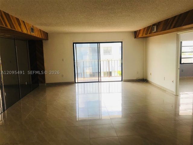 8255 Abbott Ave 501, Miami Beach, FL 33141