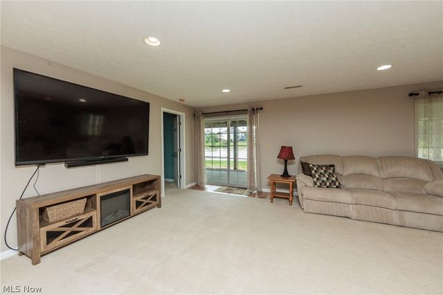 3933 Hedgewood Drive, Medina, OH 44256