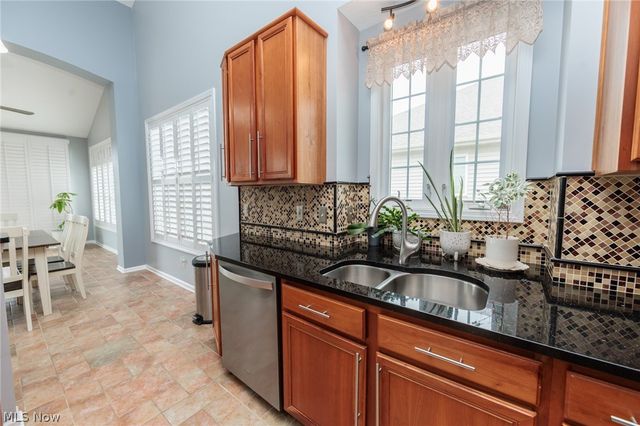 3933 Hedgewood Drive, Medina, OH 44256