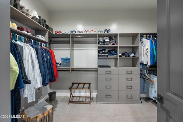 5445 N Yvon Heights Place, Tucson, AZ 85704