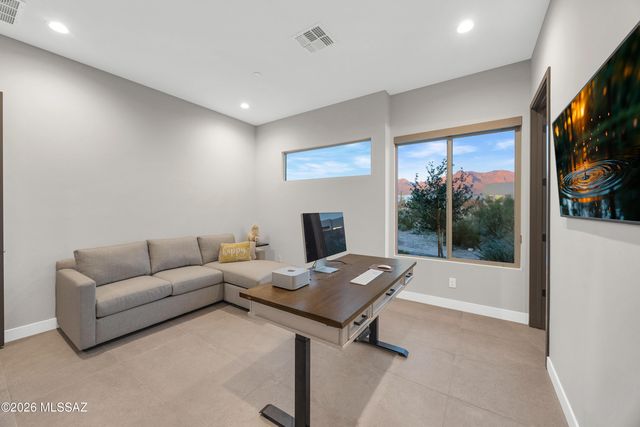 5445 N Yvon Heights Place, Tucson, AZ 85704