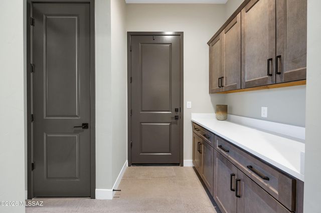 5445 N Yvon Heights Place, Tucson, AZ 85704