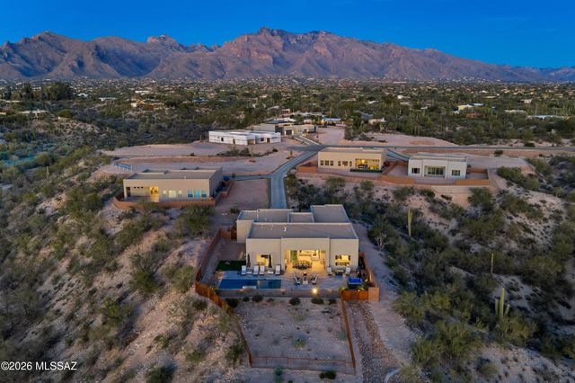 5445 N Yvon Heights Place, Tucson, AZ 85704